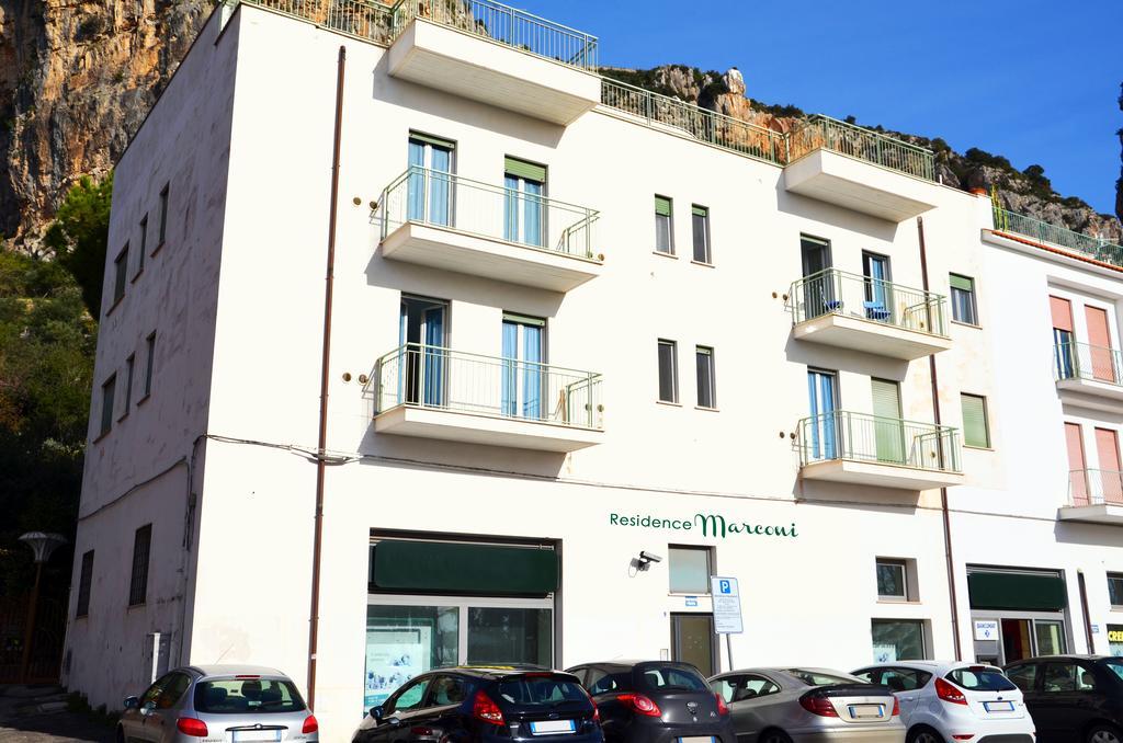 Residence Marconi 泰拉奇纳 外观 照片